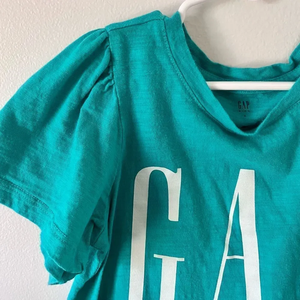 Gap Flutter‎ Sleeve Logo Short Sleeve Tee in Teal and White Girls Small (6/7)